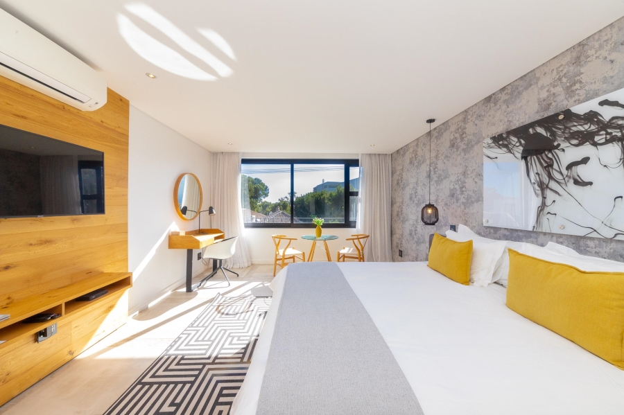 To Let 3 Bedroom Property for Rent in Camps Bay Western Cape